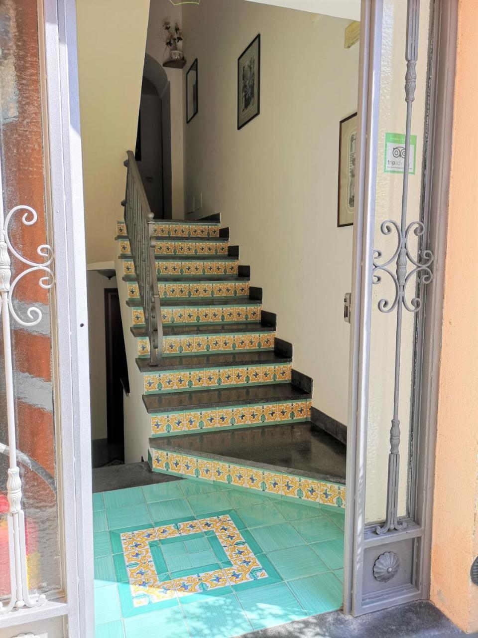 Villa Rosmary - Sorrento Coast - Gulf Of Naples View エクステリア 写真